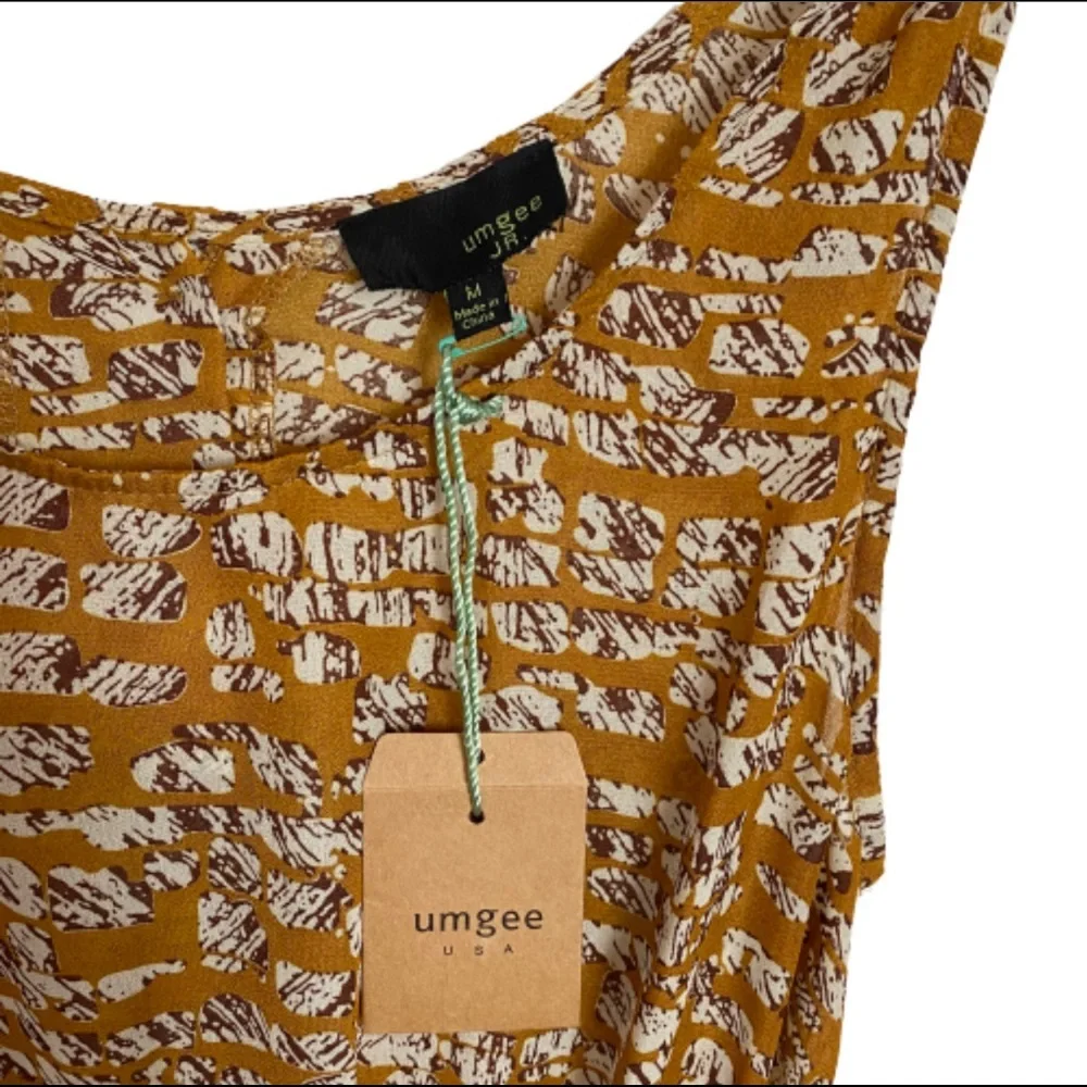 Umgee Jr NWT mustard dress open back jr medium